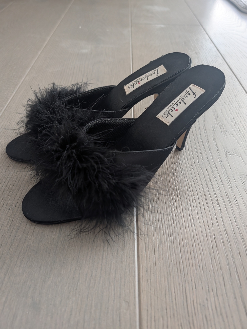 Vintage 90s Frederick's Of Hollywood Marabou Feather Mules